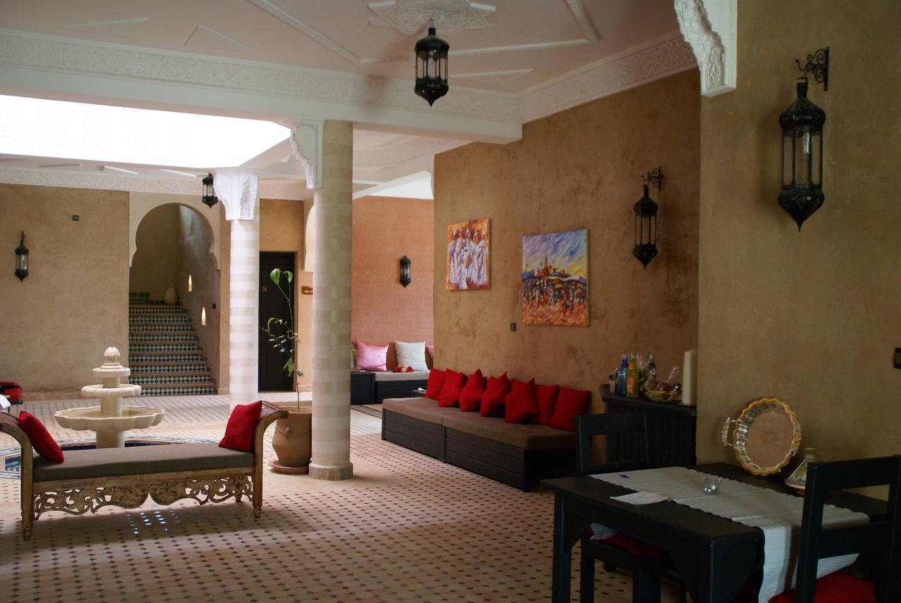 Riad Les Jardins De Tafraoute Hotel Foum Mharech Exterior photo